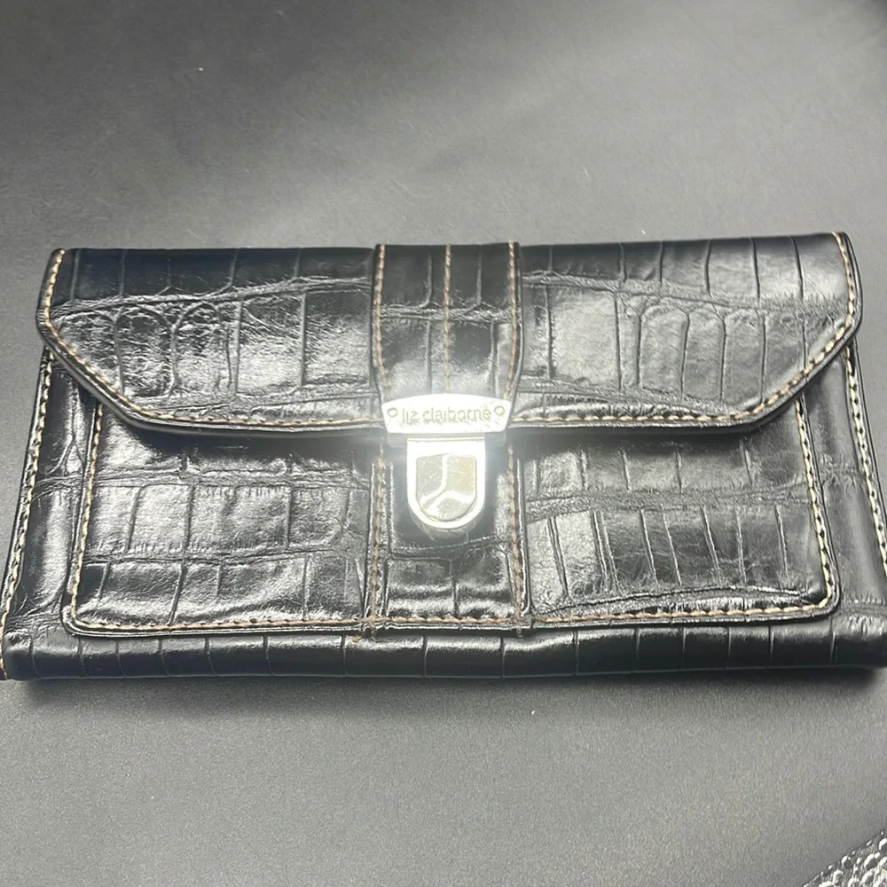 Liz Claiborne Wallet Black Long Nice - Picture 1 of 9